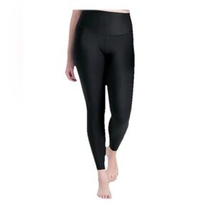 Women's Effortless Support High-Rise 7/8 Leggings All In Motion
Black
L (12-14)